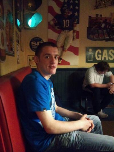 Make New Friends Kirkcaldy, Lewis, 34 years old