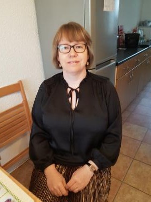 Make New Friends Kirkcaldy, Claire, 49 years old