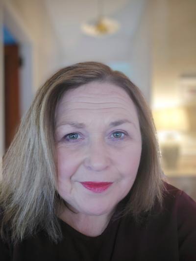 Make New Friends Largs, Karen, 53 years old