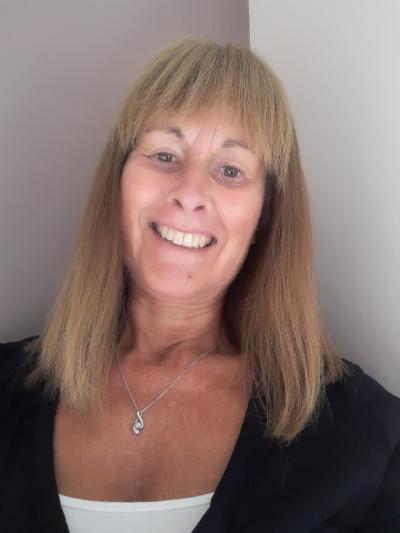 Make New Friends Leatherhead, Jackie, 60 years old