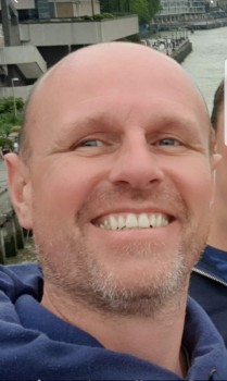 Make New Friends Liverpool, Andy, 53 years old