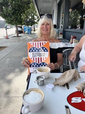 Make New Friends Livingston, Meg, 72 years old