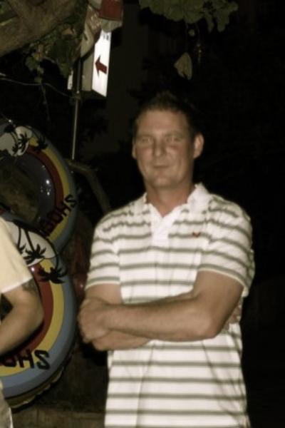 Make New Friends Luton, Bedfordshire, James, 46 years old