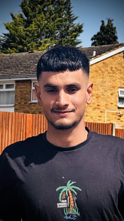 Make New Friends Luton, Jass, 24 years old