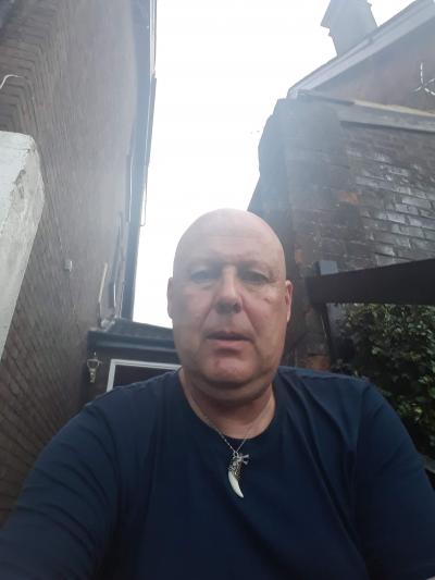 Make New Friends Luton, Andy, 58 years old