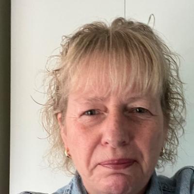 Make New Friends Lymington, Samantha, 58 years old