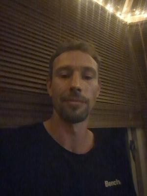 Make New Friends Midhurst, Jay, 37 years old