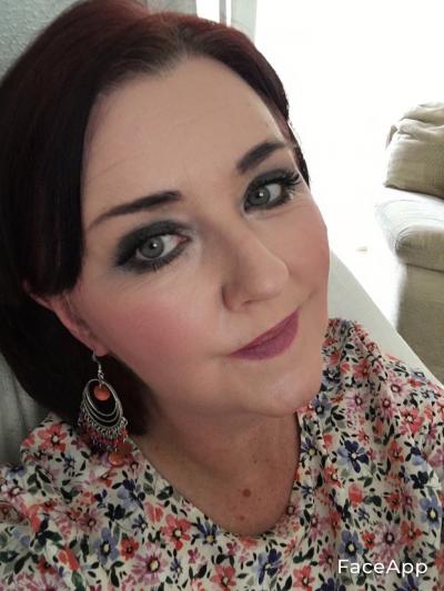 Make New Friends Milton Keynes, Anne, 52 years old