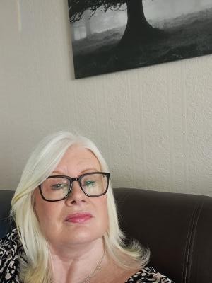 Make New Friends Newcastle-under-Lyme, Diana, 61 years old