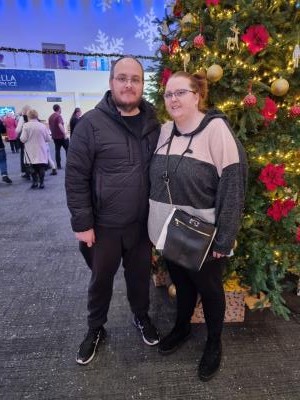 Make New Friends Newport, Leah, 36 years old