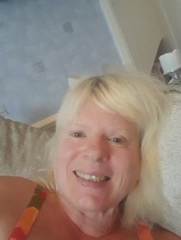 Make New Friends Old Woking, Amanda, 63 years old