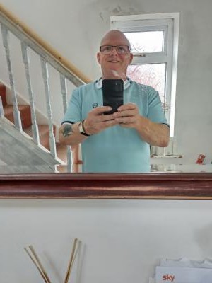 Make New Friends Oldham, John, 69 years old