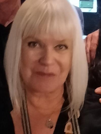 Make New Friends Ormskirk, Paula, 62 years old