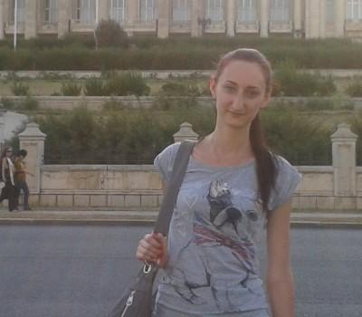 Make New Friends Perth, Roxana, 34 years old