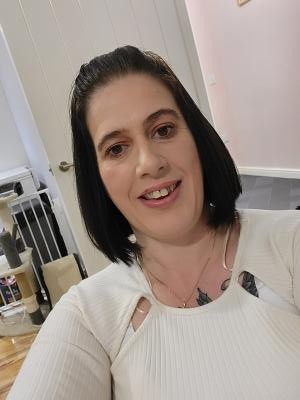 Make New Friends Peterlee, Wendy, 45 years old