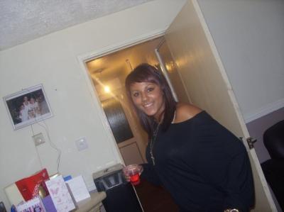 Make New Friends Piccadilly, Debra, 45 years old
