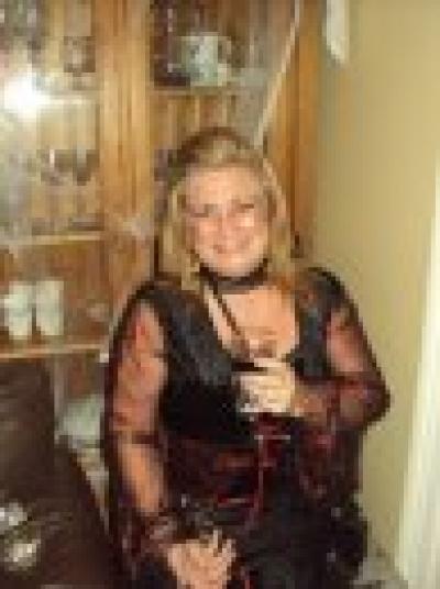Make New Friends Pitsea, Hayley, 53 years old