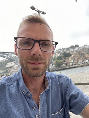 Make New Friends Poole, Adam, 36 years old