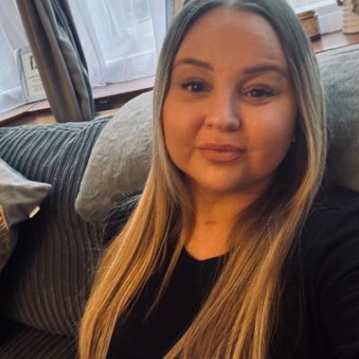 Make New Friends Rotherham, Aimee, 37 years old
