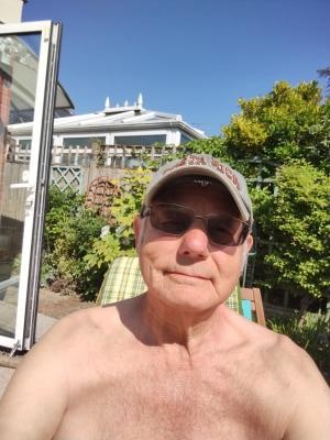 Make New Friends Royston, Pete, 66 years old
