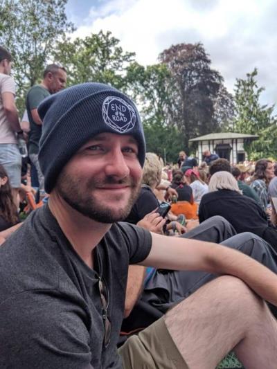 Make New Friends Rushden, Richard, 38 years old