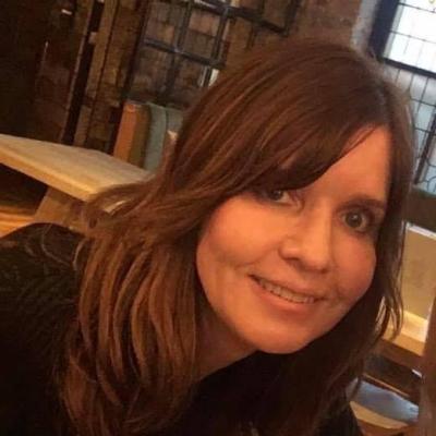 Make New Friends Sale, Caroline, 59 years old