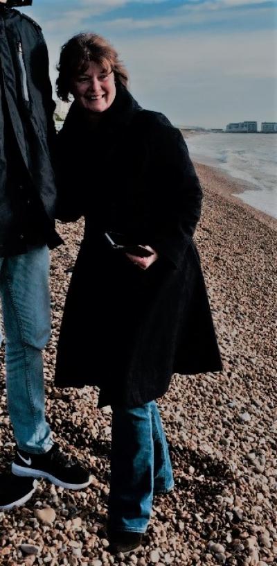 Make New Friends Seaford, Fay, 59 years old