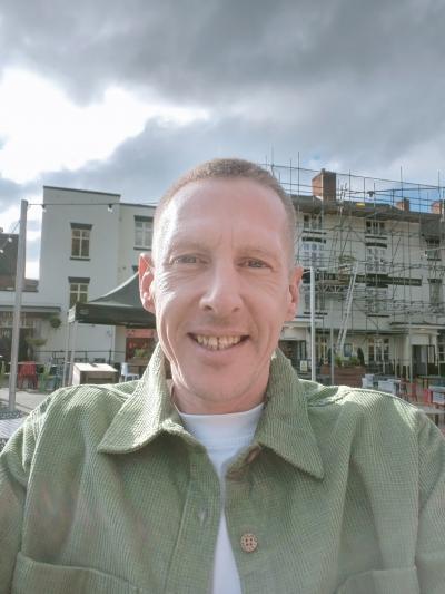 Make New Friends Shrewsbury, Daniel, 45 years old