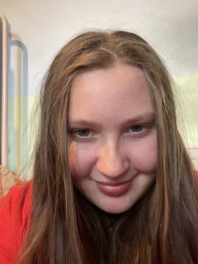 Make New Friends Solihull, Rhiannon, 19 years old