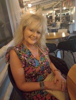 Make New Friends South Croydon, Julie, 59 years old