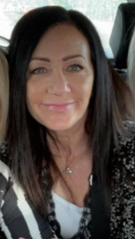 Make New Friends Stalybridge, Lorraine, 60 years old