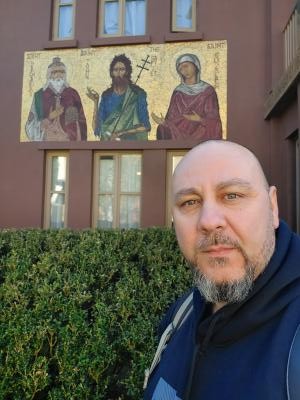 Make New Friends Stukeley, Laurentiu, 46 years old
