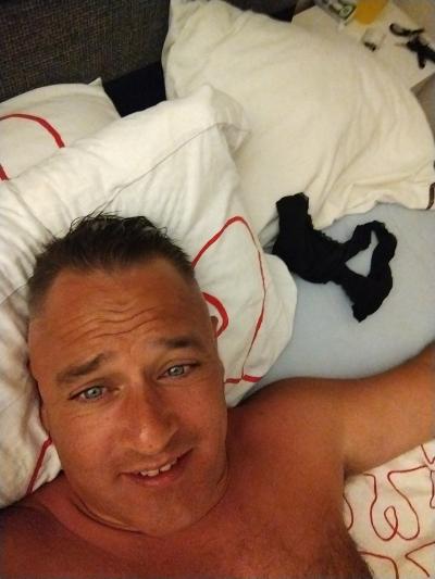 Make New Friends Sunderland, James, 41 years old