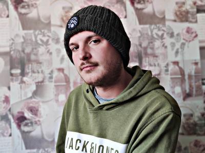 Make New Friends Tamworth, Terry, 34 years old