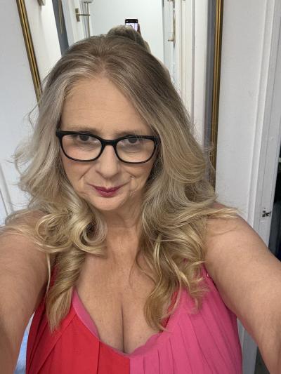 Make New Friends Thornbury, Francheska, 60 years old