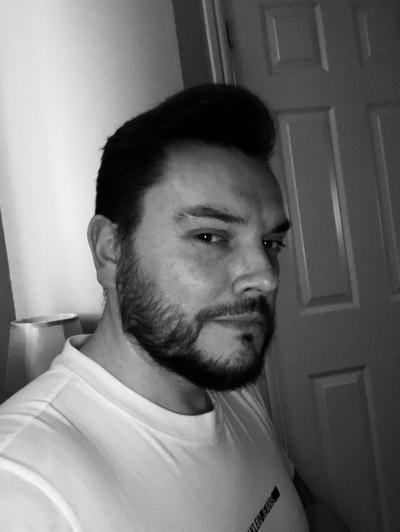 Make New Friends Thornley, Simon, 44 years old