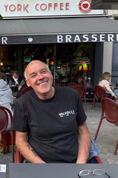 Make New Friends Tring, John, 66 years old