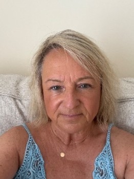 Make New Friends Trowbridge, Rose, 56 years old