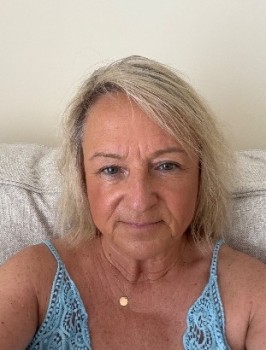 Make New Friends Trowbridge, Rose, 56 years old