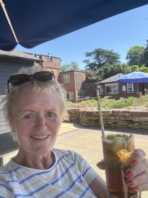 Make New Friends Trysull, Elaine, 68 years old