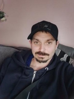 Make New Friends Tyldesley, John, 36 years old