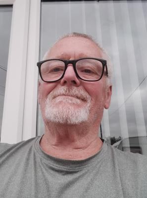 Make New Friends Upton, Ernie, 71 years old