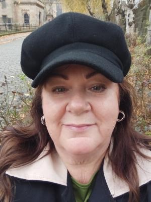 Make New Friends Urmston, Andrea, 57 years old