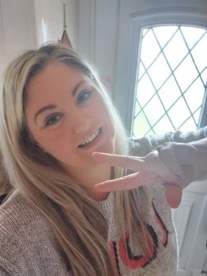 Make New Friends Wakefield, Collette, 43 years old