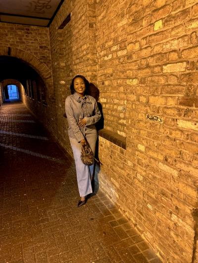 Make New Friends Wapping, Mel, 34 years old