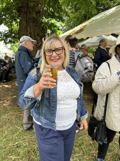 Make New Friends Warwick, Warwickshire, Wendy, 60 years old