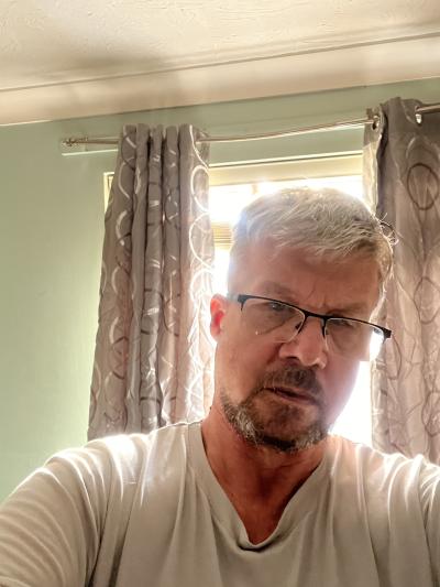 Make New Friends Wickford, Neil, 46 years old