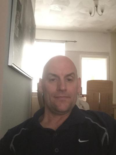 Make New Friends Widnes, Mark, 52 years old