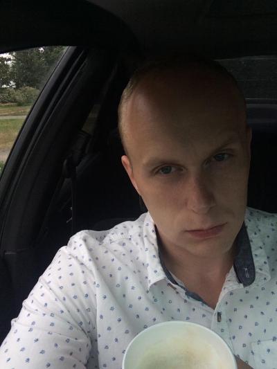 Make New Friends Wigan, Ivo, 36 years old