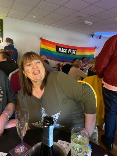 Make New Friends Wilmslow, Lorraine, 63 years old
